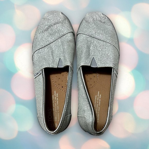 TOMS Girl’s Silver Glitter Slip On Sneakers Shoes Size 3.5 - Picture 5 of 6